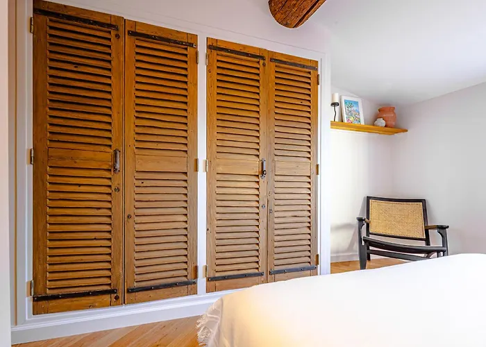 Διαμέρισμα Rare! L'atelier Provencal, Getaway In Old - 4th Floor Αντίμπ