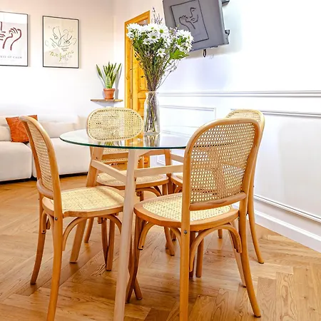 Rare! L'atelier Provencal, Getaway In Old - 4th Floor *