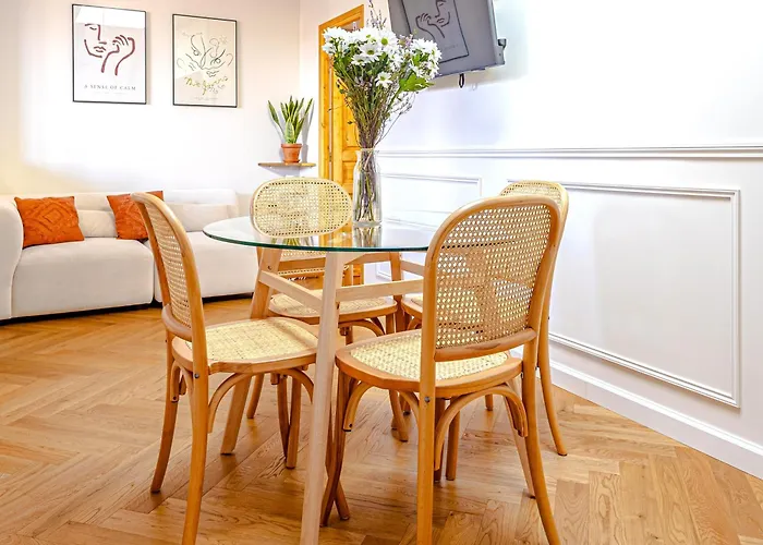 Rare! L'atelier Provencal, Getaway In Old - 4th Floor *